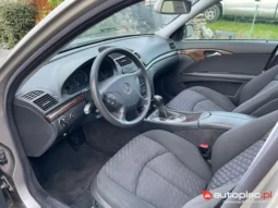 
										Mercedes-Benz Klasa E W211 full									