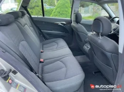 
										Mercedes-Benz Klasa E W211 full									