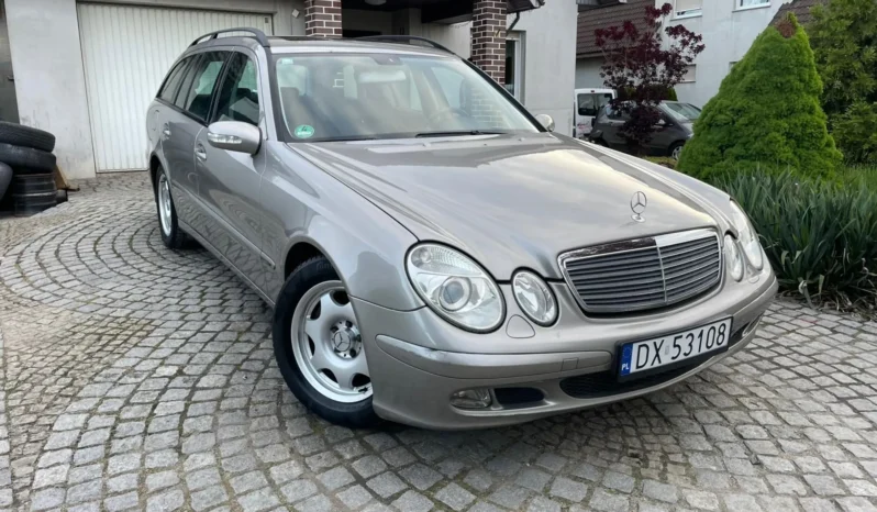 
								Mercedes-Benz Klasa E W211 full									
