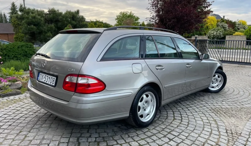 
								Mercedes-Benz Klasa E W211 full									