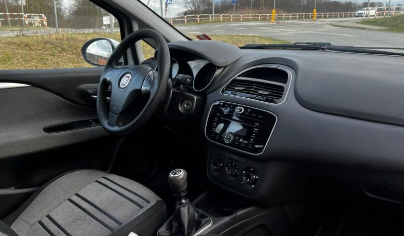 
								FIAT PUNTO full									