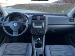 
										VOLKSWAGEN GOLF full									