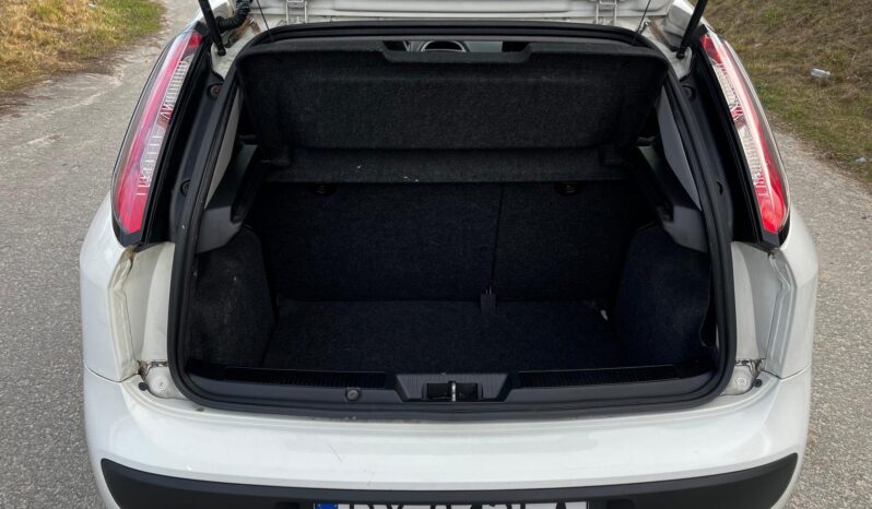 
								FIAT PUNTO full									