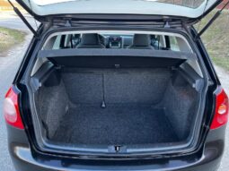 
										VOLKSWAGEN GOLF full									