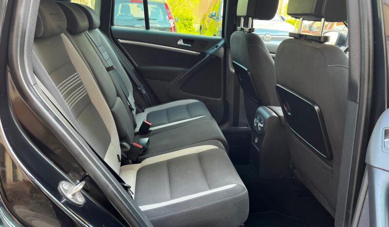 
								VOLKSWAGEN TIGUAN full									