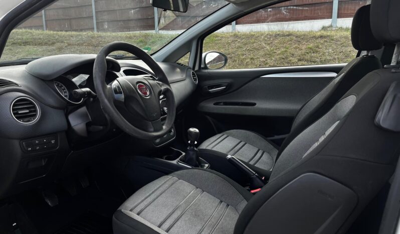 
								FIAT PUNTO full									