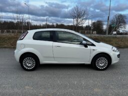 
										FIAT PUNTO full									