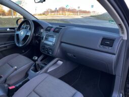 
										VOLKSWAGEN GOLF full									