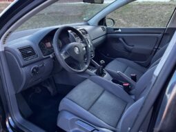 
										VOLKSWAGEN GOLF full									