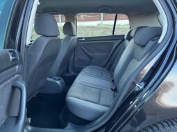 
										VOLKSWAGEN GOLF full									