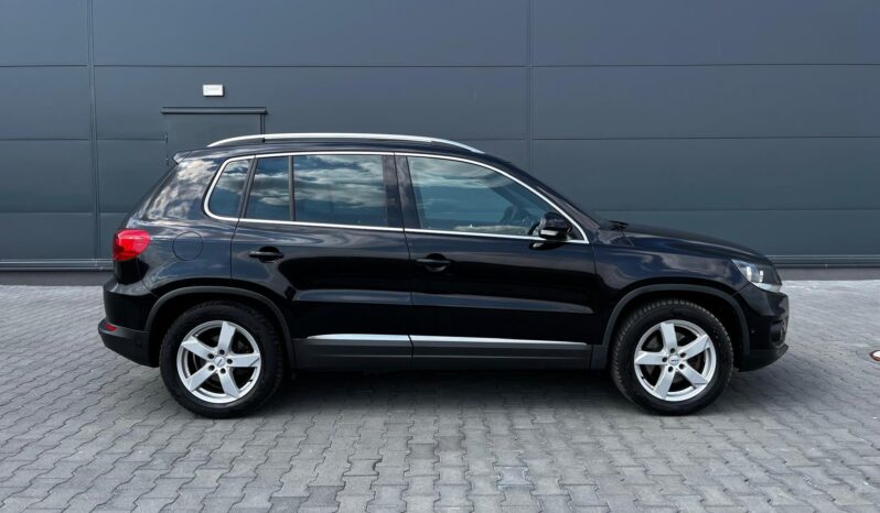 
								VOLKSWAGEN TIGUAN full									