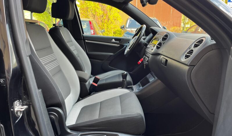 
								VOLKSWAGEN TIGUAN full									