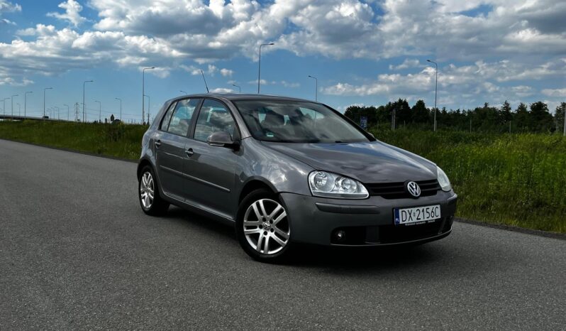 
								VOLKSWAGEN GOLF full									