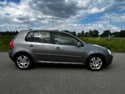 
										VOLKSWAGEN GOLF full									