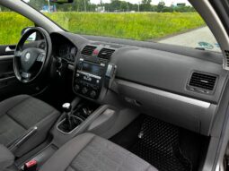 
										VOLKSWAGEN GOLF full									