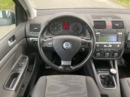 
										VOLKSWAGEN GOLF full									