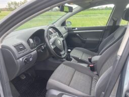 
										VOLKSWAGEN GOLF full									