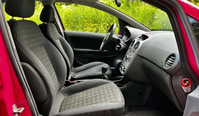 
								OPEL CORSA full									