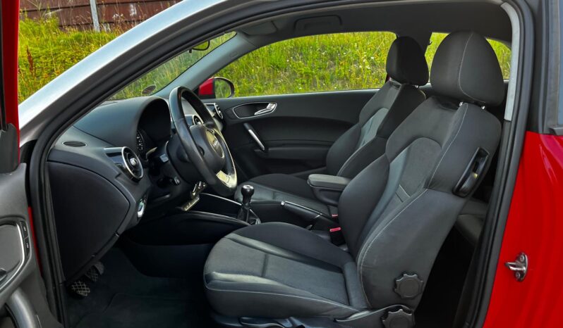
								AUDI A1 full									