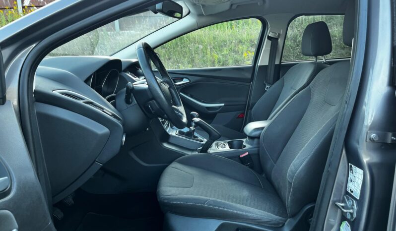 
								FORD FOCUS full									