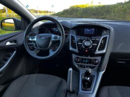 
										FORD FOCUS full									