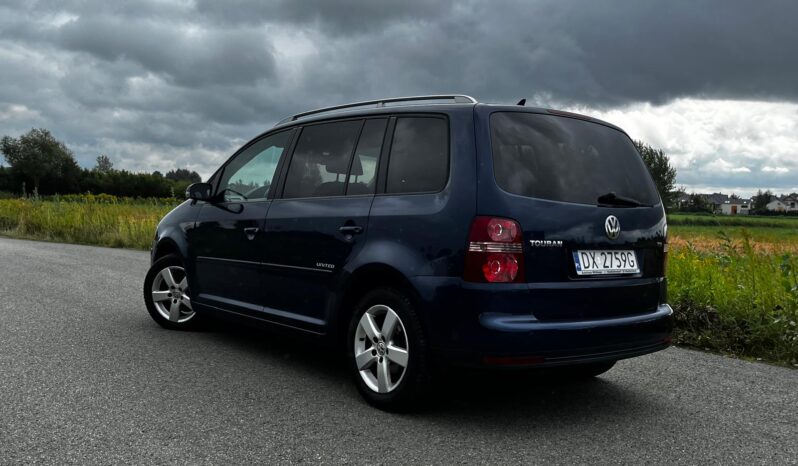 
								VOLKSWAGEN TOURAN full									